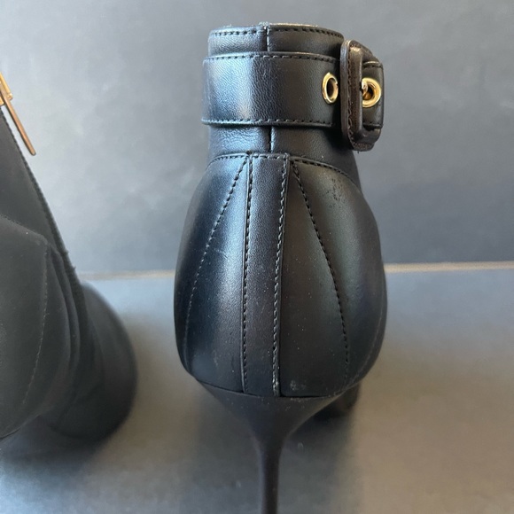 Burberry ladies ancle bots. Size 41. Black - Picture 7 of 14